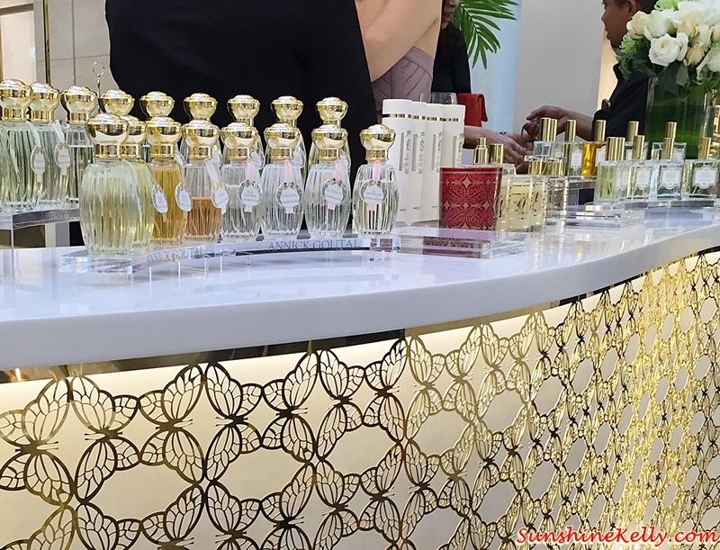 Sunshine Kelly Beauty . Fashion . Lifestyle . Travel . Fitness New