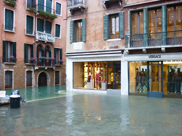 acqua alta a venezia