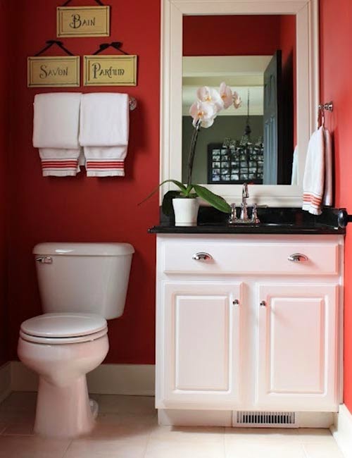 Red Bathroom Decoration