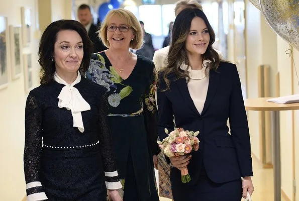 Swedish Princess Sofia arrived at the hospital, she was welcomed by Annika Tibell, Irene Svenonius and Research Director Miia Kivipelto