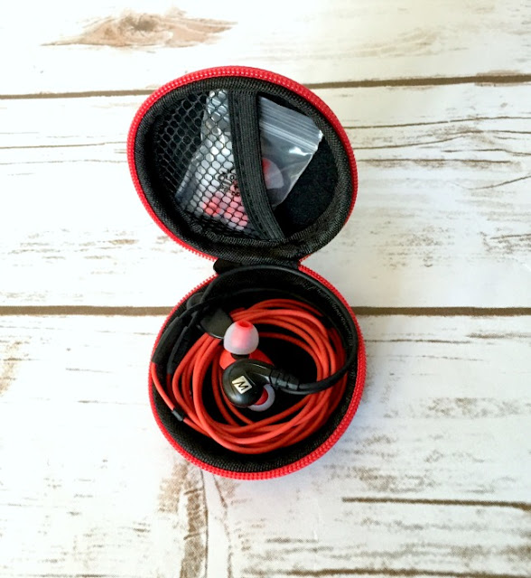 M7P Sports In-Ear Headphones Review | Morgan's Milieu: With this carry case the MEEaudio M7P in-ear headphones will stay neat and not get tangled in your gym bag.