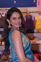 rakul preet singh launches south india shopping mall 0804171211 019.jpg rakul preet singh launches south india shopping mall 0804171211 019.jpg