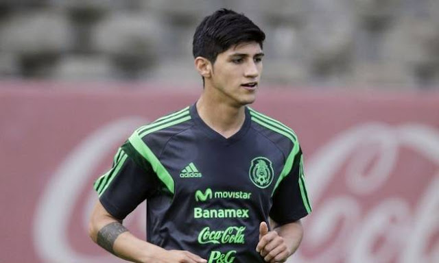 Είναι αλήθεια! Τον... πήρε!