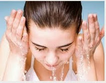 Cara Merawat Wajah Kering dan Kusam Secara Alami