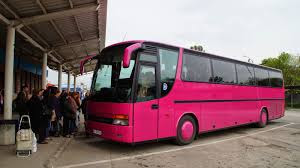 Maroc- Lutter contre l’harcèlement, un maire n’a pas trouvé mieux que suggérer des bus roses pour les femmes!