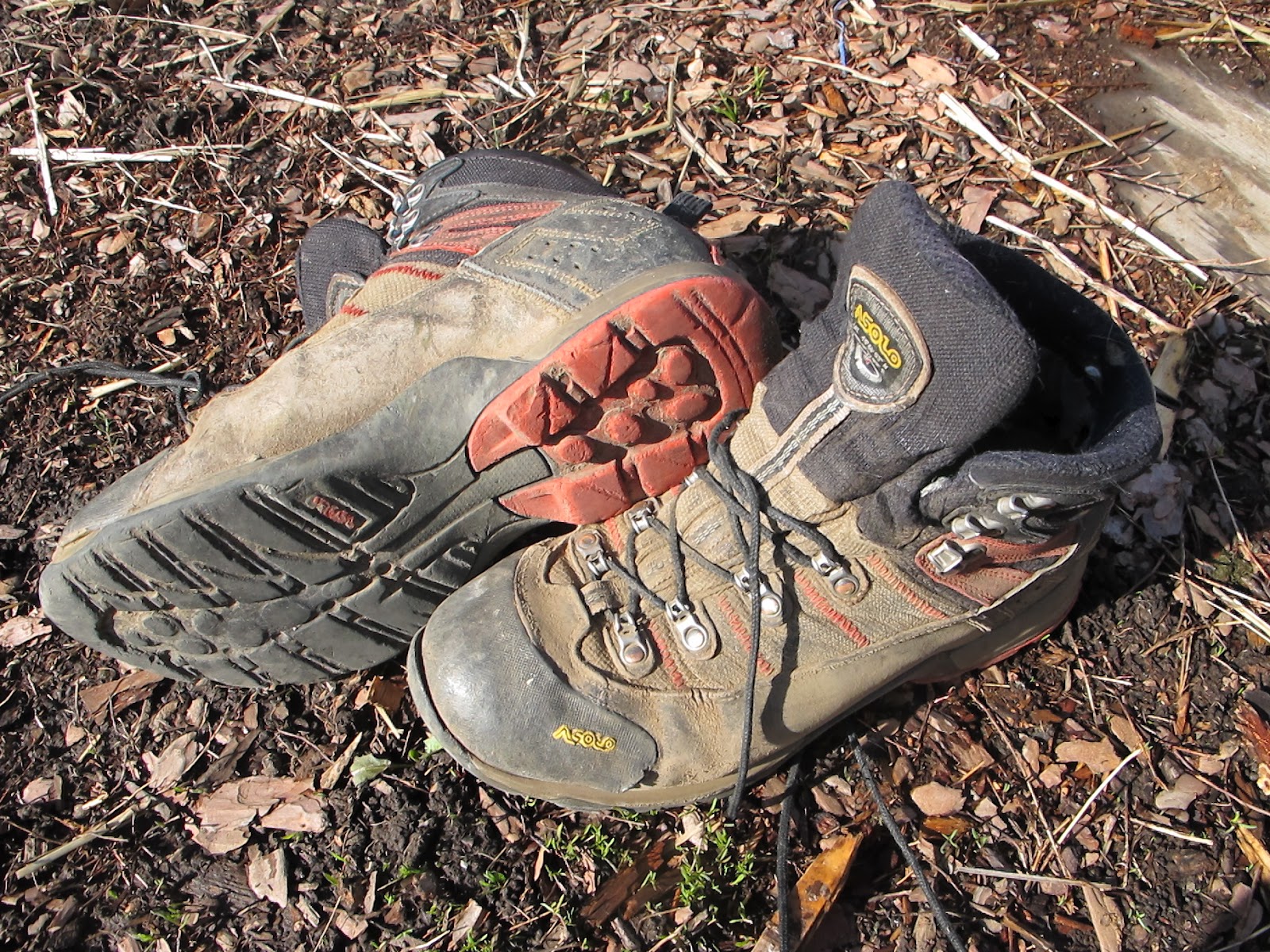 Mountain Travis: Review: Asolo Fugitive GTX Hiking Boots