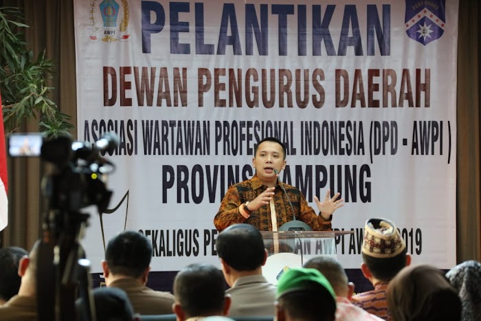 Wartawan Profesional Beri Penghargaan kepada Gubernur Ridho sebagai Tokoh Pembangunan Lampung