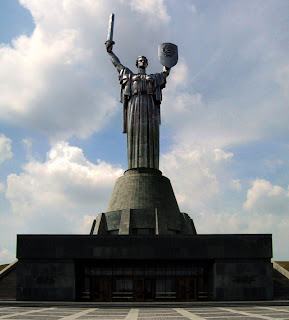 Estatua de la Madre Patria en Kiev