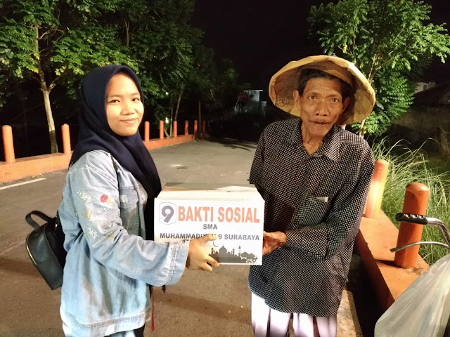Bakti Sosial Usai Lomba Melukis Saat Aplikasi Darul Arqam Bakti Sosial Usai Lomba Melukis Saat Aplikasi Darul Arqam