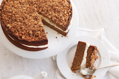 Spiced almond streusel dessert cake recipe Spiced almond streusel dessert cake recipe
