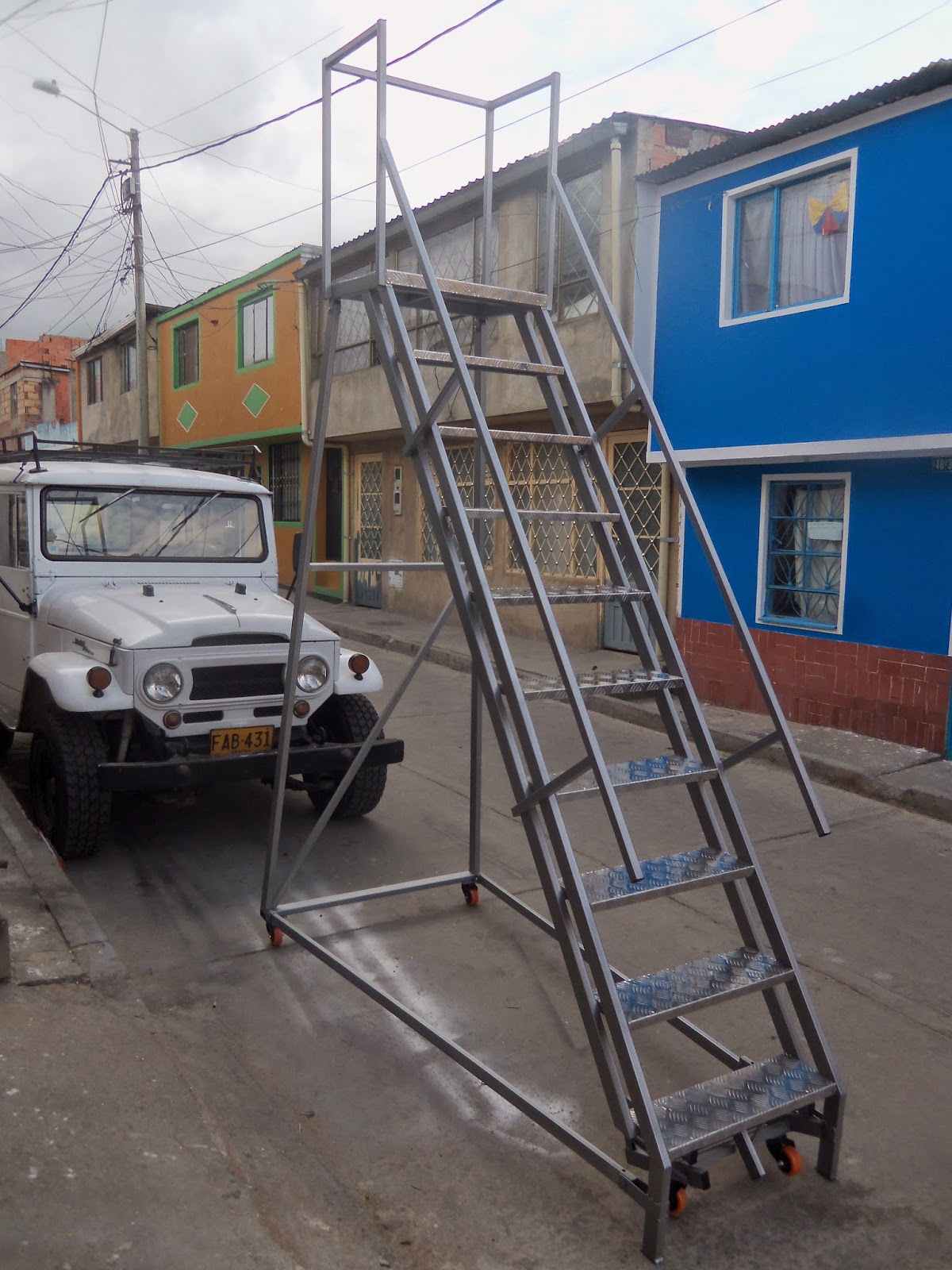 ESCALERAS TIPO AVIÓN