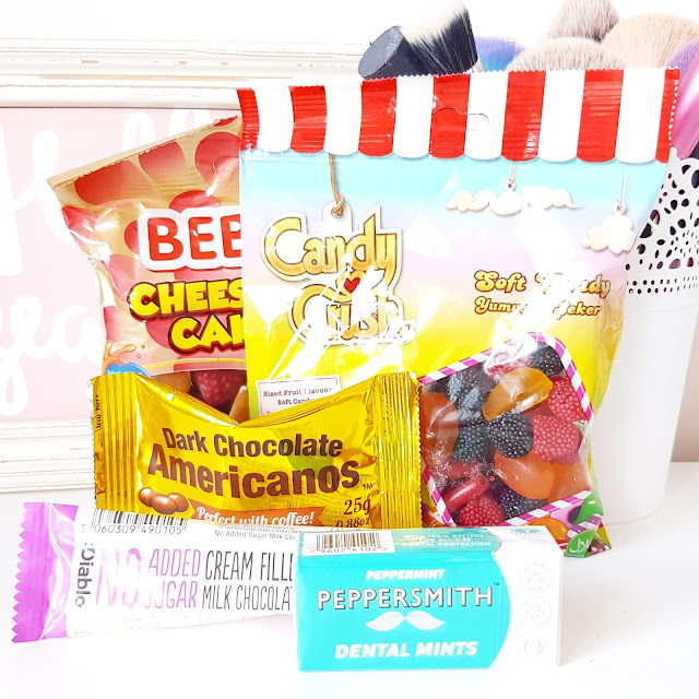 A Monthly Food Box Degustabox Unboxing & Promotional Code