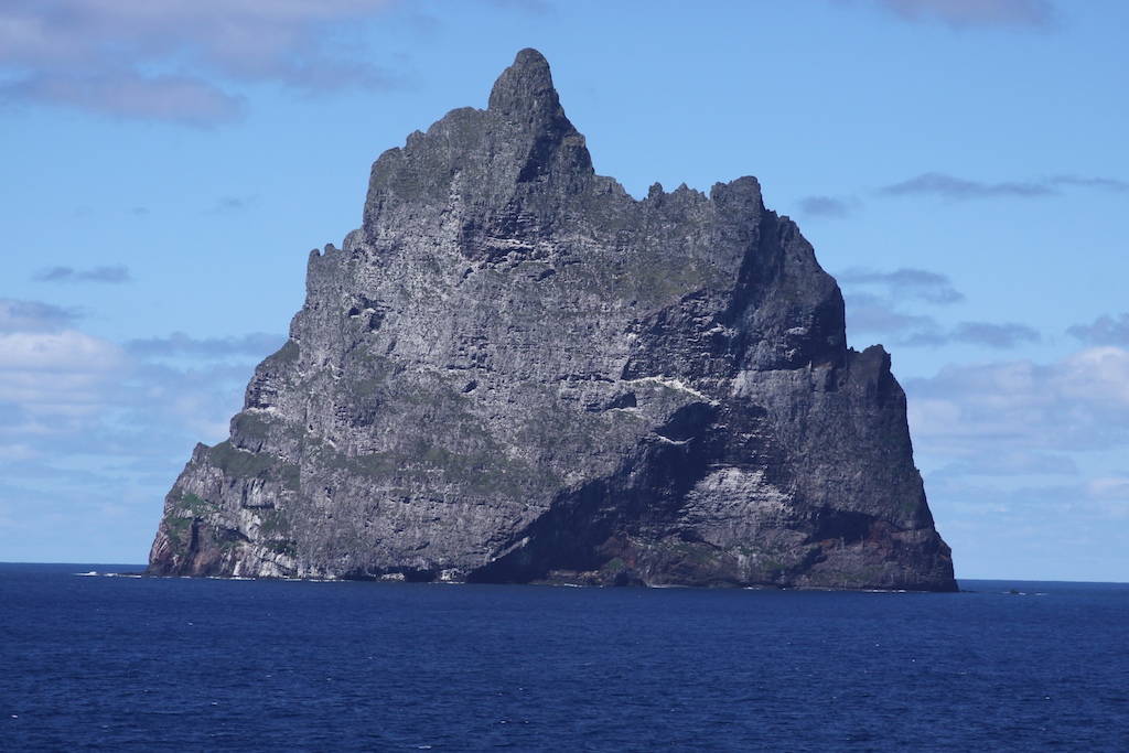Dream Walker Ball's Pyramid Tallest Volcanic Stack of the World