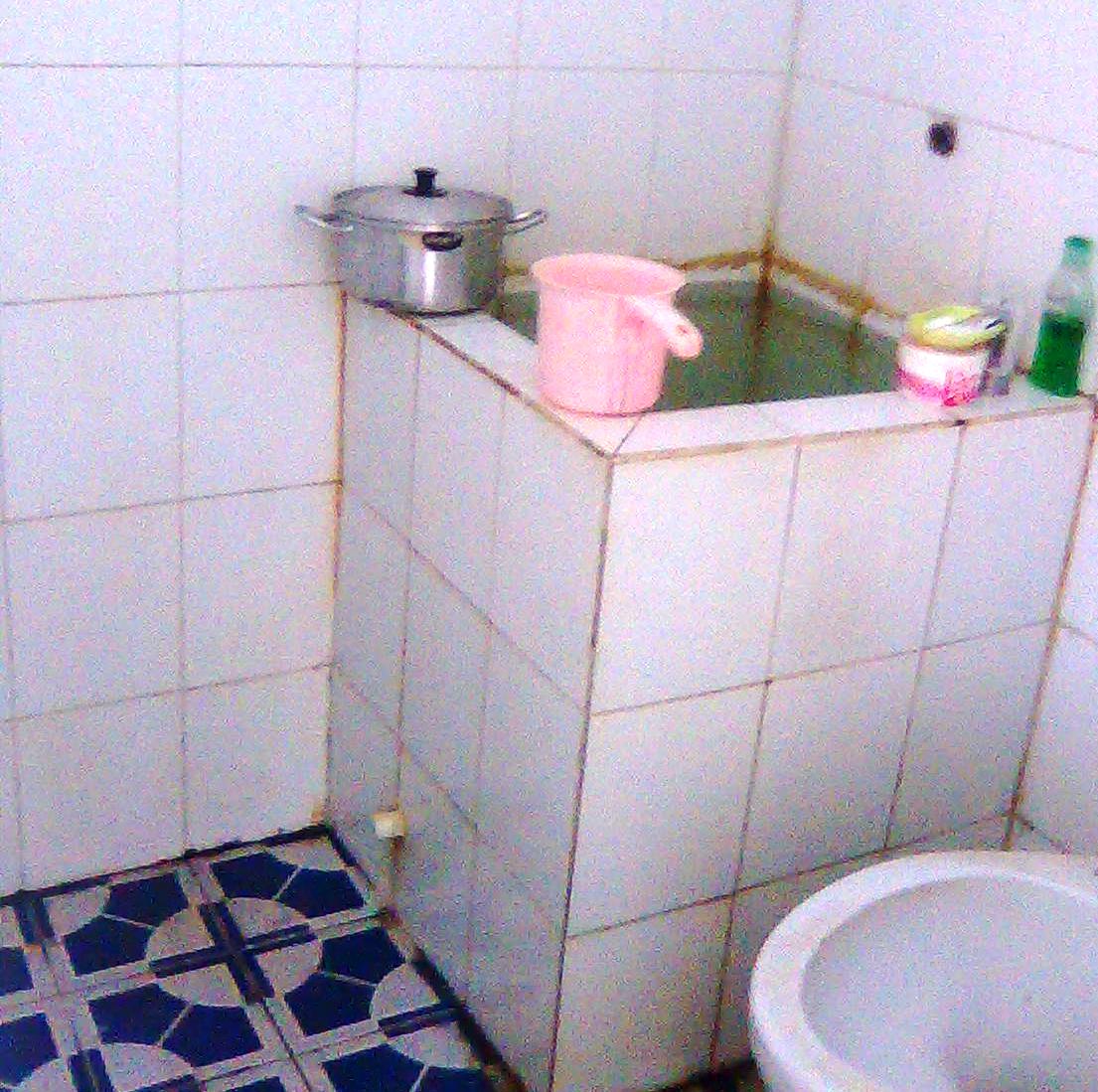 Desain Kamar Mandi Minimalis 1x1 Shreenad Home