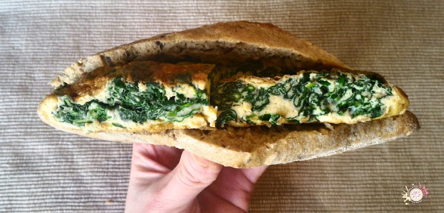 Bocadillo de tortilla de espinacas