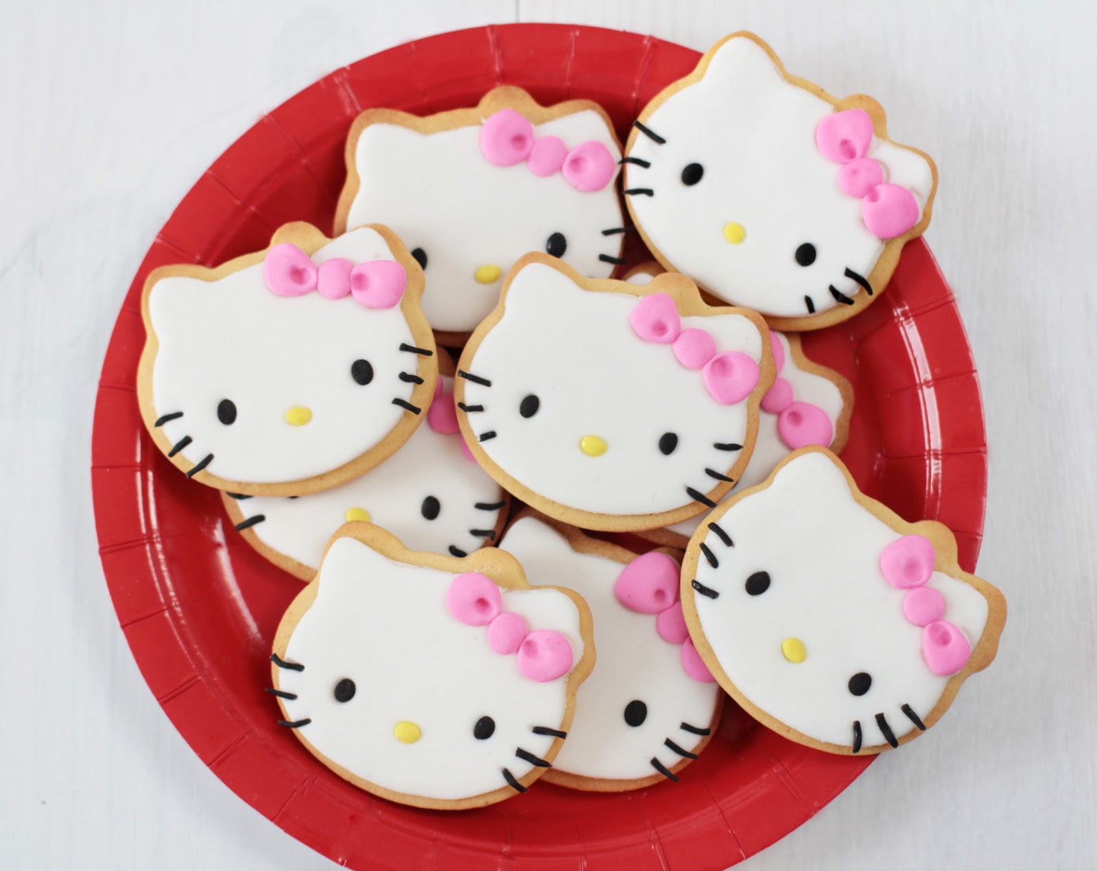 Джибитсы хеллоу китти. Пряники hello kitty. Японская еда хеллоу китти. Еда хелло китти. Hello kitty для печенья.