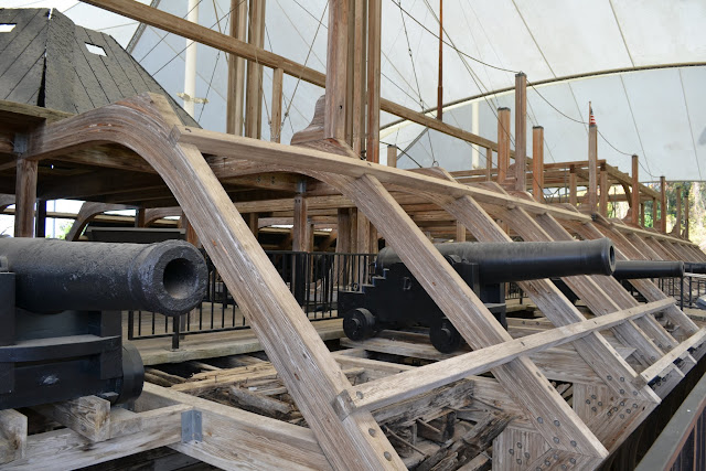 Човен-броненосець ЮСС Каір (USS Cairo - one of the first American ironclad warships)