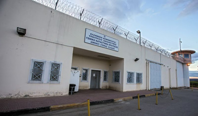 Έβαλαν φυλακή 80χρονη γερόντισα για καταδικαστική απόφαση 1000 ευρώ επειδή τάιζε γάτες Έβαλαν φυλακή 80χρονη γερόντισα για καταδικαστική απόφαση 1000 ευρώ επειδή τάιζε γάτες