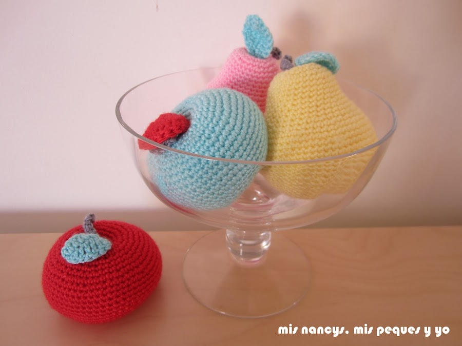 mis nancys, mis peques y yo, peras amigurumi, frutero de peras y manzanas