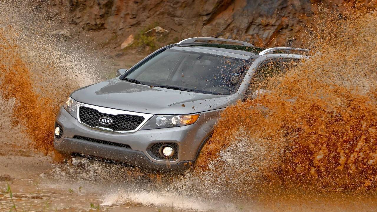 2011 Kia Sorento Off Road Wallpaper