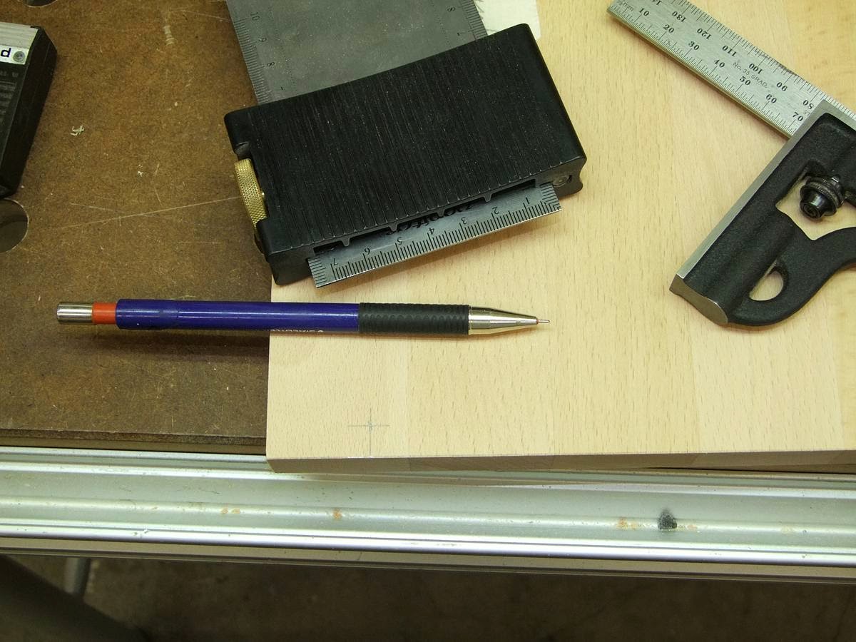 Michas Holzblog: Projektvorstellung - Hängeschrank für das Badezimmer