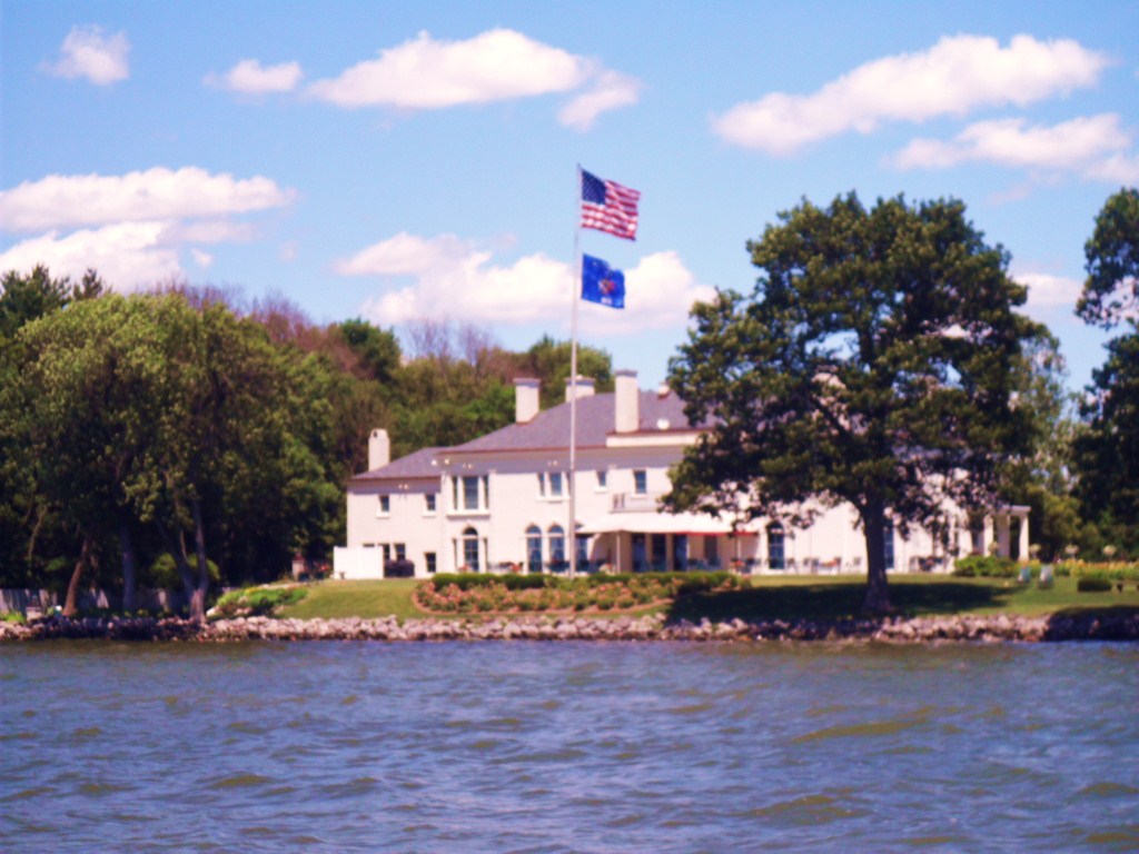 Boyett Bandwagon Four Hour Boat Ride on Lake Mendota