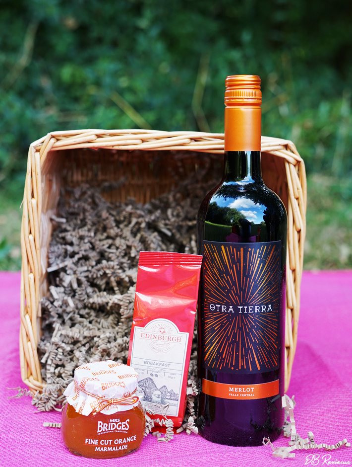 Sensational Summer Luxury Food Hamper from Prestige Hampers DB