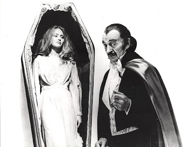 Old Dracula 1975 Image 21