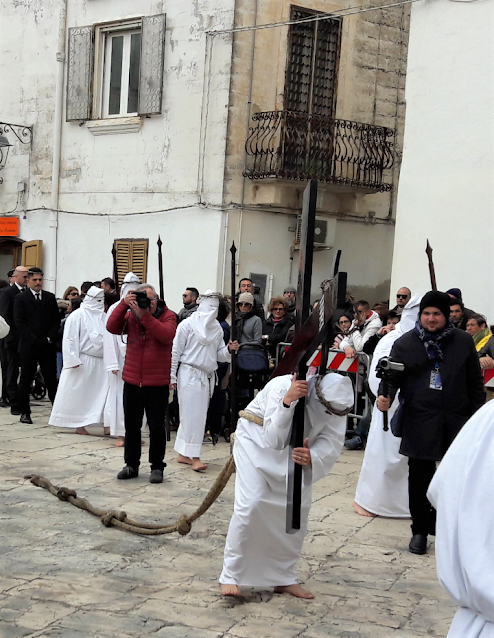 I riti della Settimana Santa a Castellaneta La processione del Sabato Santo a Castellaneta