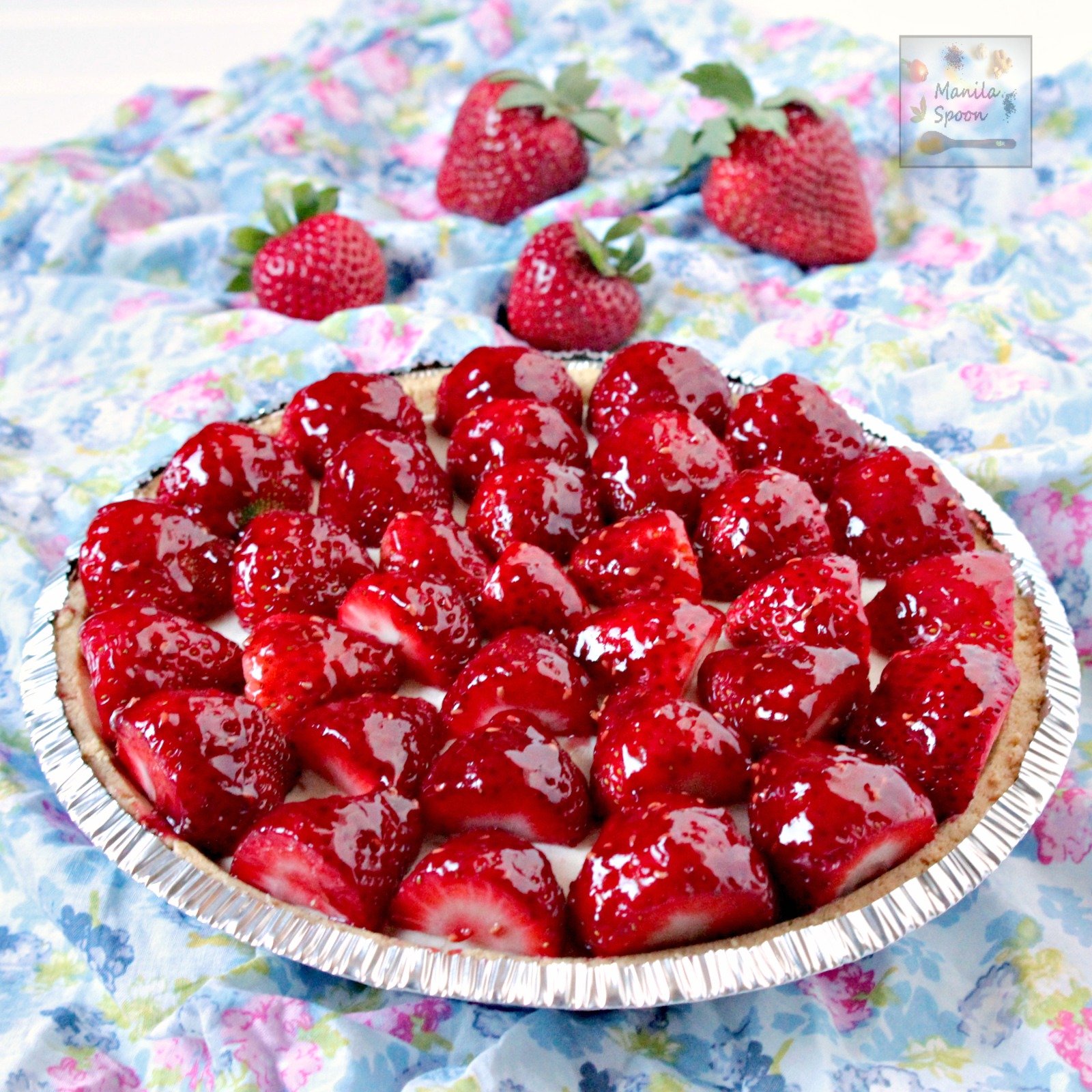 Glazed fresh and juicy strawberries and luscious white chocolate cheesecake make up this ultimate summer pie! NO BAKE, easy and delicious recipe that will make everyone happy! | manilaspoon.com Glazed fresh and juicy strawberries and luscious white chocolate cheesecake make up this ultimate summer pie! NO BAKE, easy and delicious recipe that will make everyone happy! | manilaspoon.com