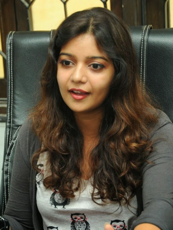 colors-swathi-in-love-with-young-hero-ni