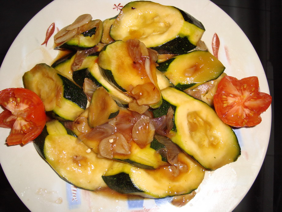 aneka resep masakan: Sukini Saos Tiram