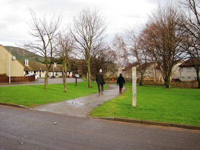 Deeside Walks: along the Deeside Way through Ballater to Cambus o'May