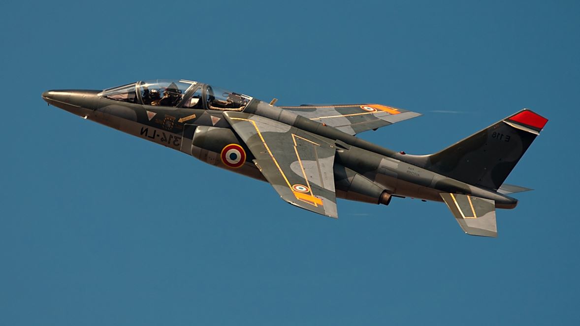 Dassault / Dornier Alpha Jet - Basic and advanced trainer - Military Media