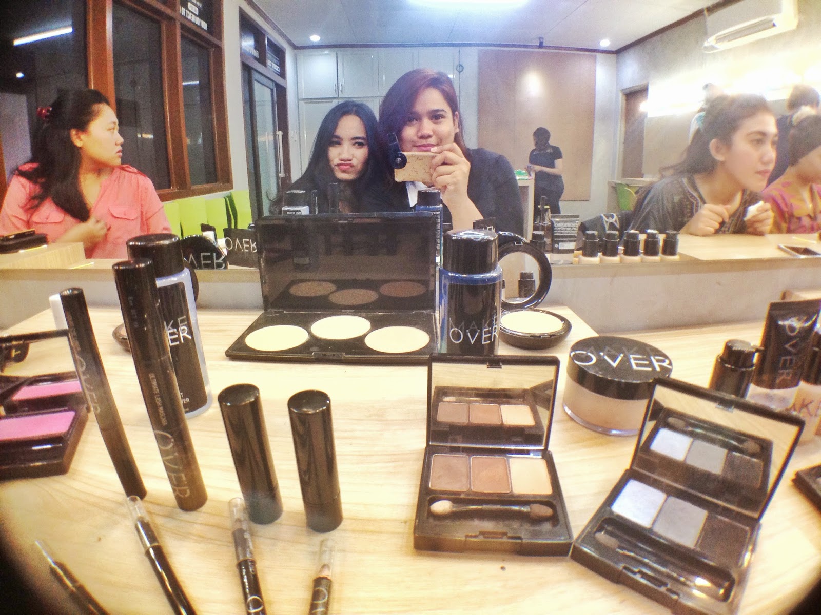 Beauty Class With Make Over Kania Dachlan