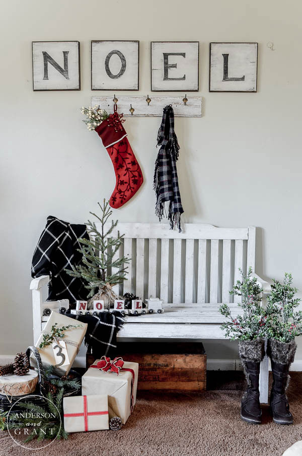 Entryway decorated for Christmas in the Christmas Home Tour 2015 with anderson + grant  ||  www.andersonandgrant.com