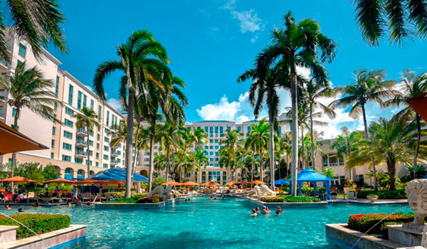 The Ritz-Carlton piscina The Ritz-Carlton piscina