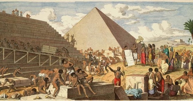 The mysteries in building Egyptians pyramids now in the plain