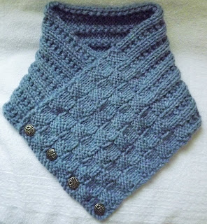 http://www.craftsy.com/pattern/knitting/accessory/elegant-neck-warmer/134607