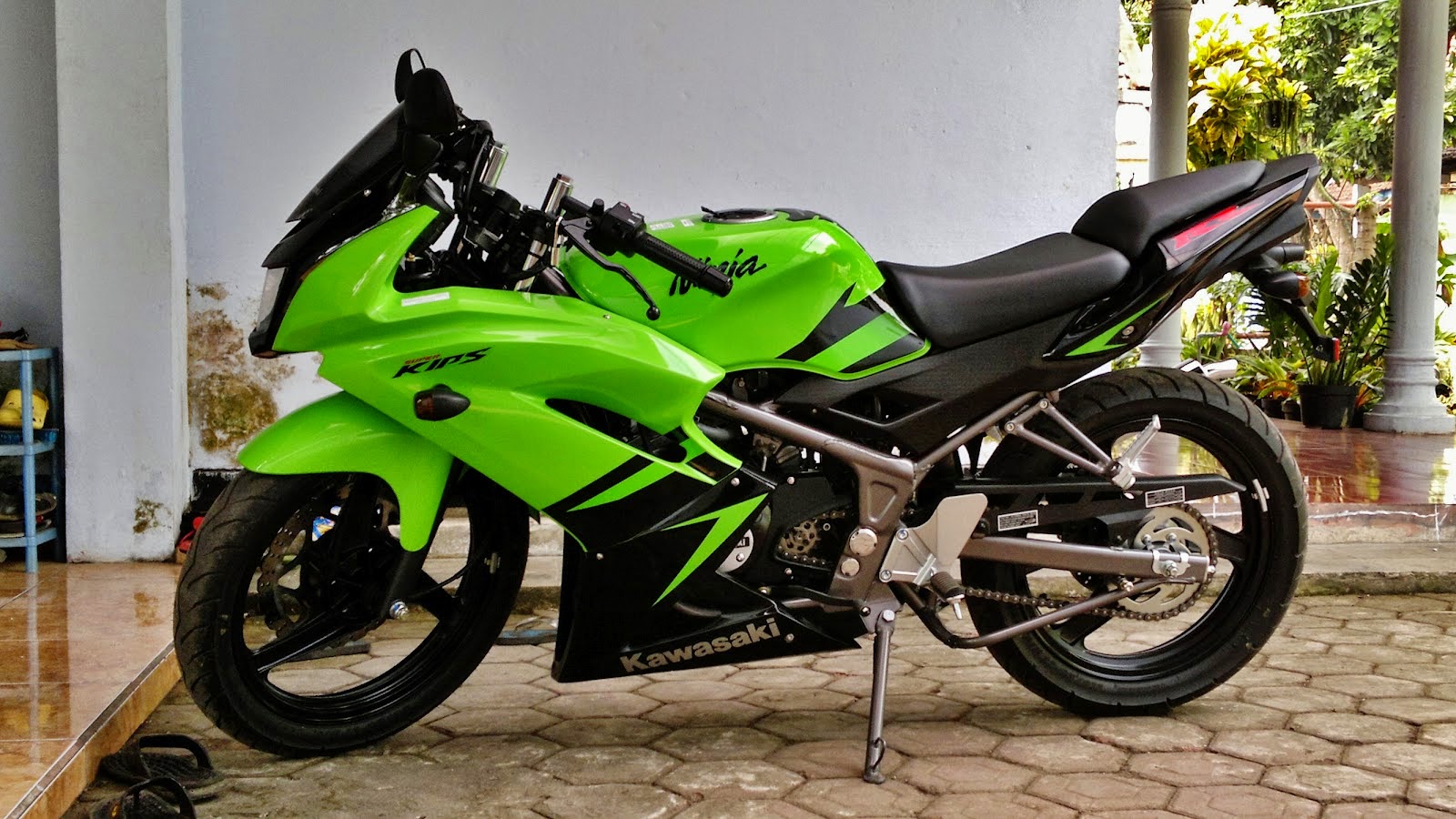 kawasaki ninja rr putih