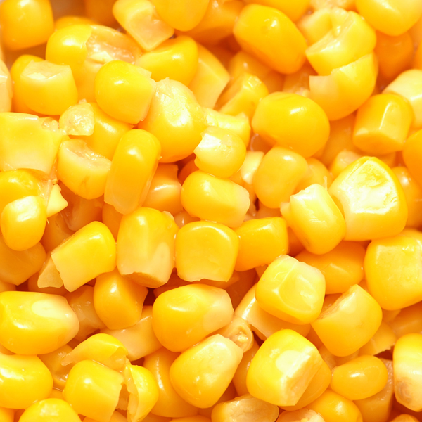 Te recomiendo conseguir maíz fresco en vez de comprarlo enlatado