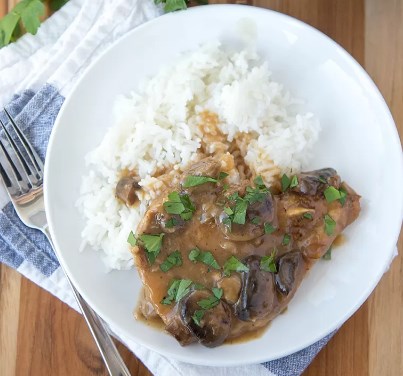 EASY OVEN BRAISED FRENCH ONION PORK CHOPS
