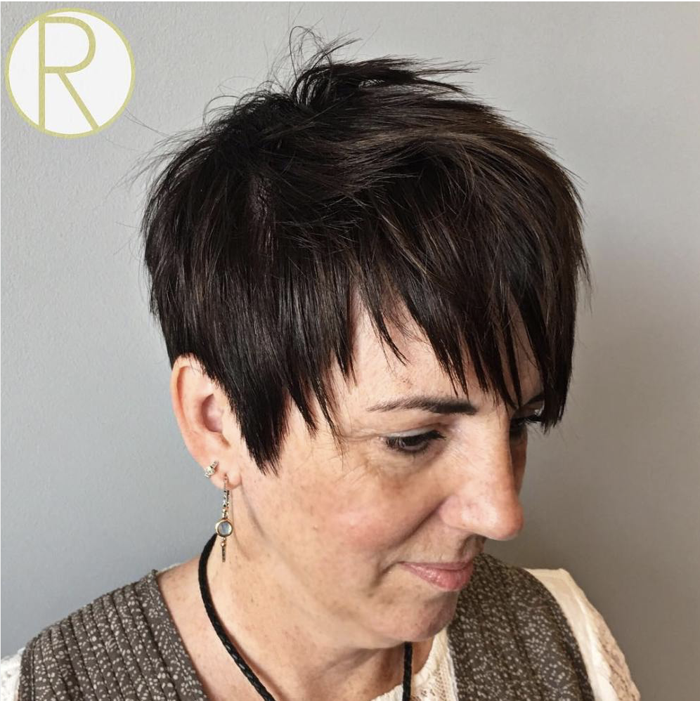 2023 short hairstyles for over 50