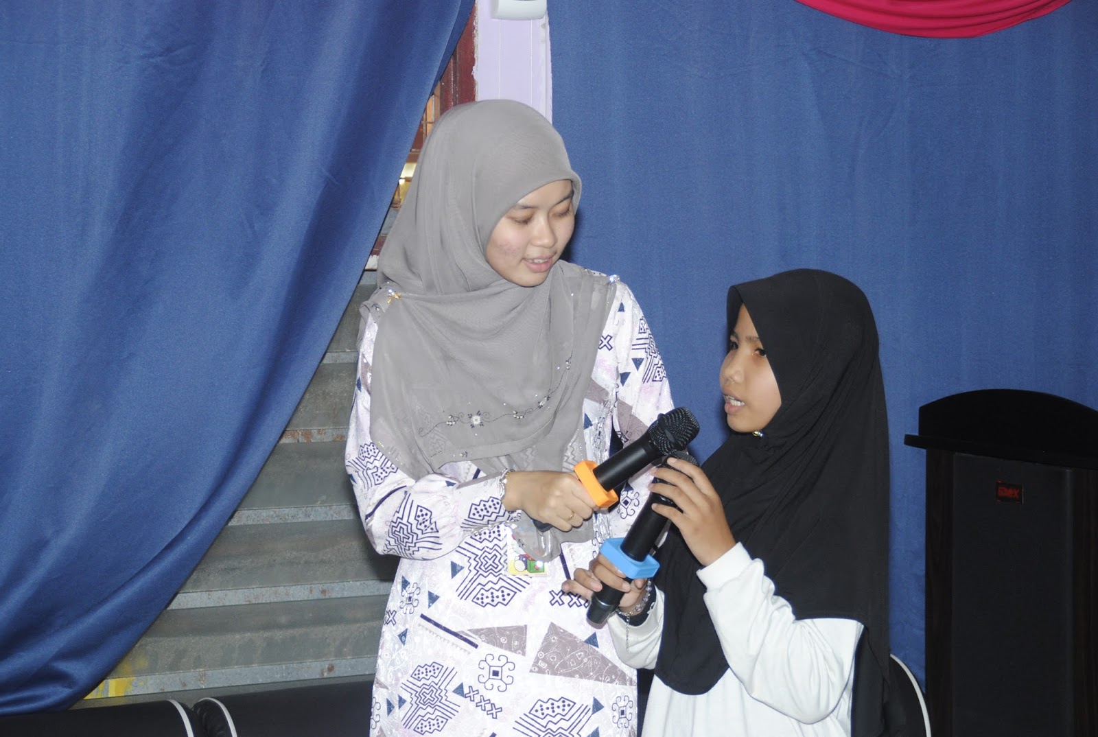 SEKOLAH KEBANGSAAN TENGKAWANG: Rakaman "Dengarlah Sayang" Bersama