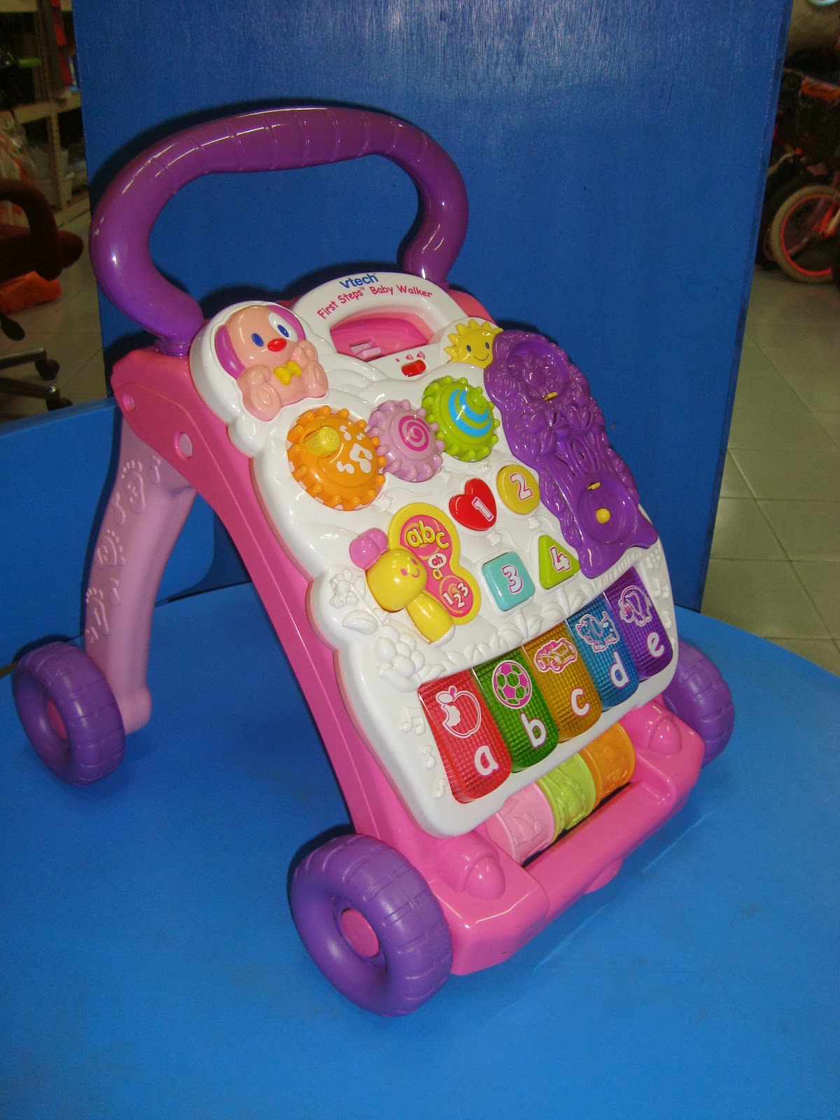 Preloved ToysWorld TheTotToys VTech First Steps Baby Walker