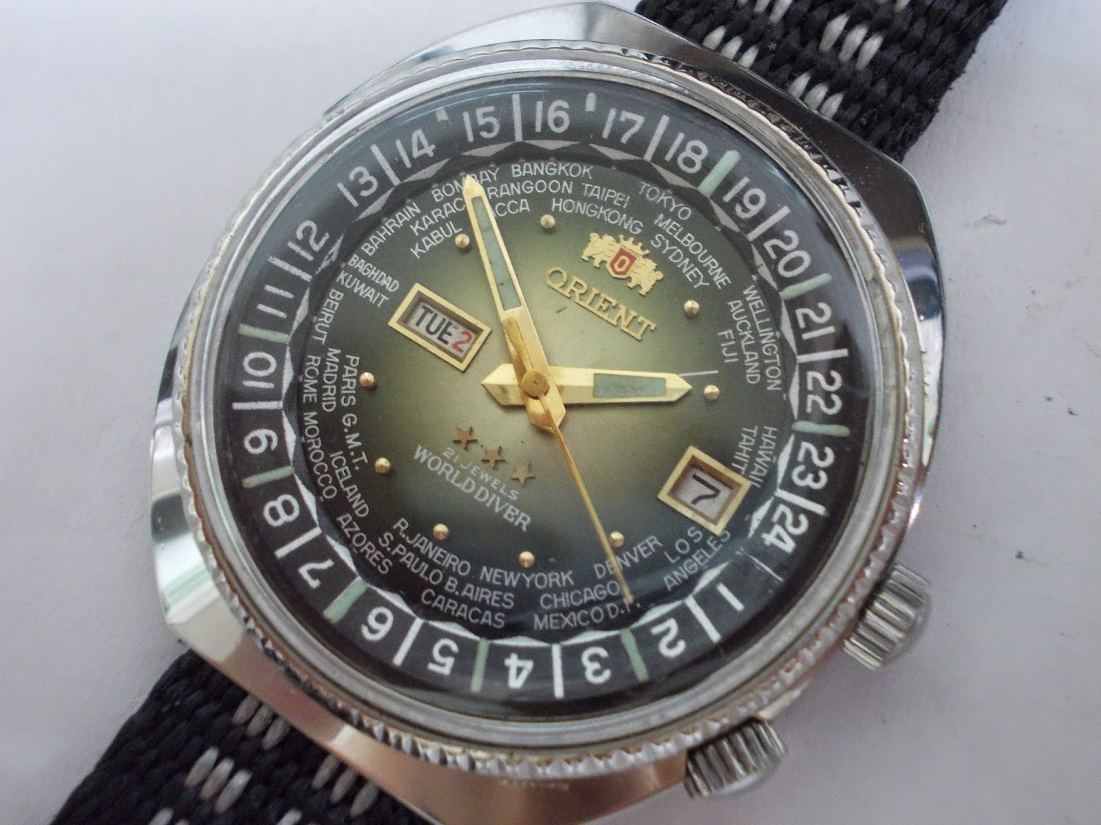 vintage watches Orient World Diver automatic watch RM490 SOLD