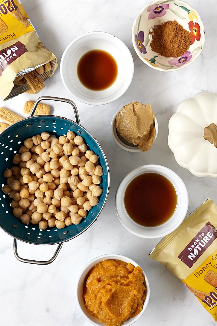 Pumpkin Pie Hummus Ingredients Pumpkin pie dessert hummus is made with amazingly healthy ingredients like chickpeas, pumpkin, and maple syrup.