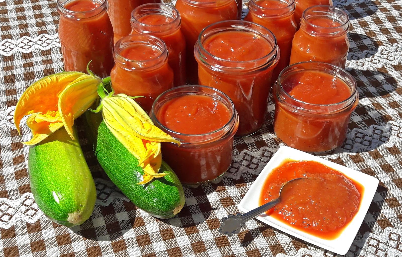 W garach u Gosi Ketchup sos z cukinii