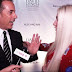 Comedian Jerry Seinfeld snubs Kesha hug 3 times on red carpet