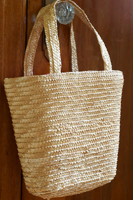 Maize Hutton: Straw Tote with Doily DIY
